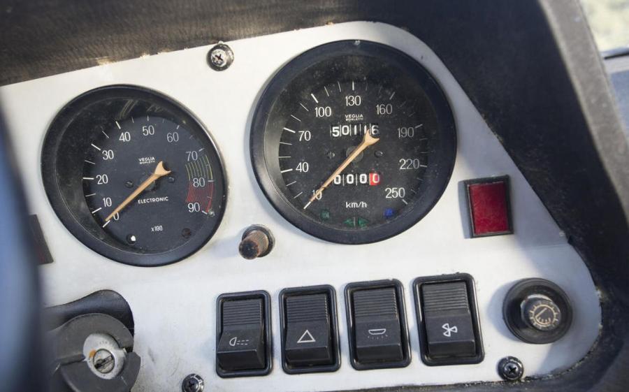  Lancia Stratos 1972 года  (фото 2 из 29)
